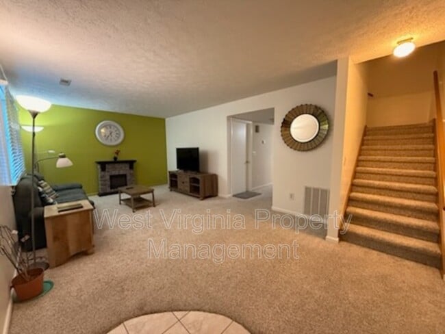 406 Spruce Ln in Beckley, WV - Foto de edificio - Building Photo