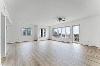 100 S Eola Dr-Unit -The Sanctuary 1101 in Orlando, FL - Building Photo - Building Photo