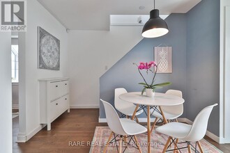 2491 Gerrard St E in Toronto, ON - Building Photo - Building Photo