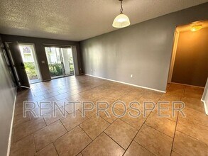 4267 S Semoran Blvd in Orlando, FL - Building Photo - Building Photo