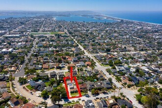 1427 Wilbur Ave in San Diego, CA - Building Photo - Building Photo