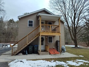 25 Bolton Basin Rd in Sparrow Bush, NY - Building Photo - Building Photo