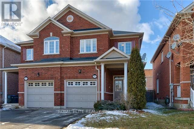 3883 Stardust Dr