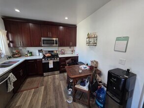 1139 Loma Ave in Long Beach, CA - Foto de edificio - Building Photo