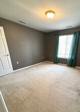 338 W Saginaw St, Unit 36 in East Lansing, MI - Building Photo - Building Photo