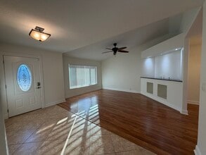 8445 Indian Wells Ct in Orlando, FL - Building Photo - Building Photo