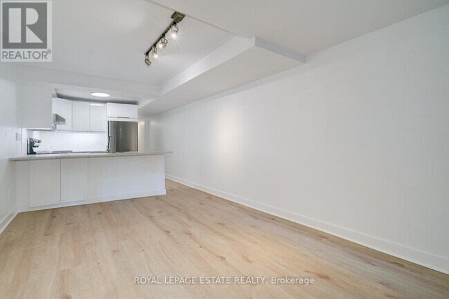 155 Langley Ave in Toronto, ON - Building Photo - Building Photo