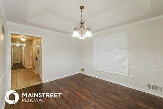 1022 SE 5th Terrace in Lee's Summit, MO - Foto de edificio - Building Photo