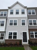 94 Rolling Branch Dr in Ranson, WV - Building Photo
