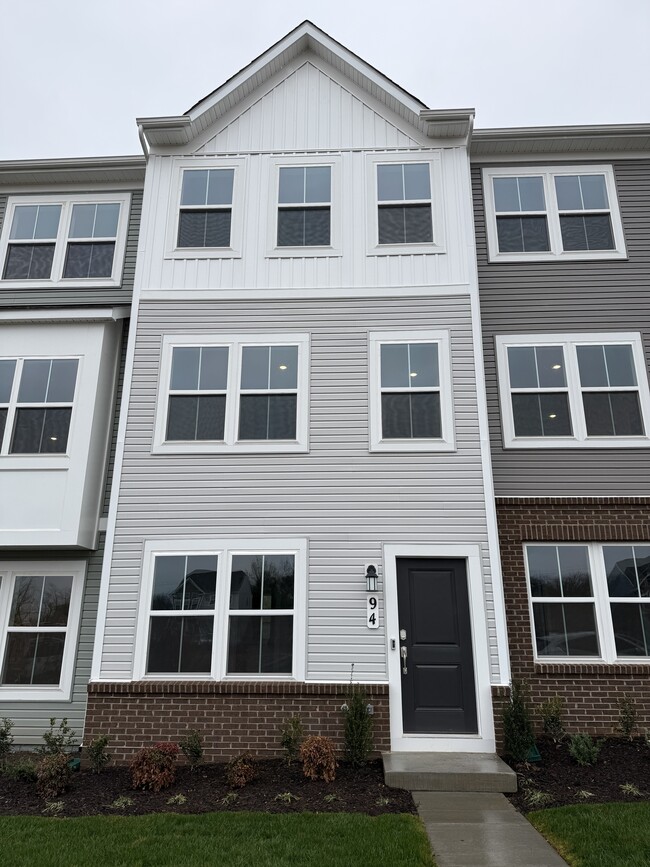 property at 94 Rolling Branch Dr
