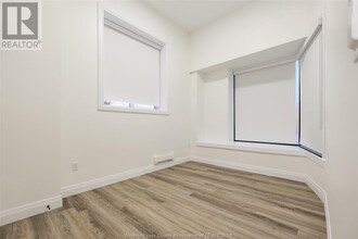 1233 University Ave W in Windsor, ON - Building Photo - Building Photo