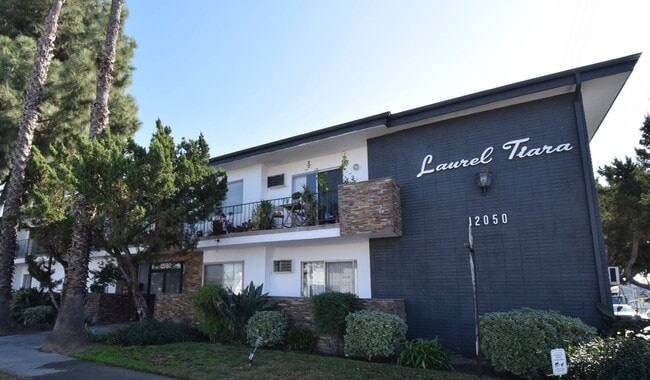 12050 Tiara St, Unit 05