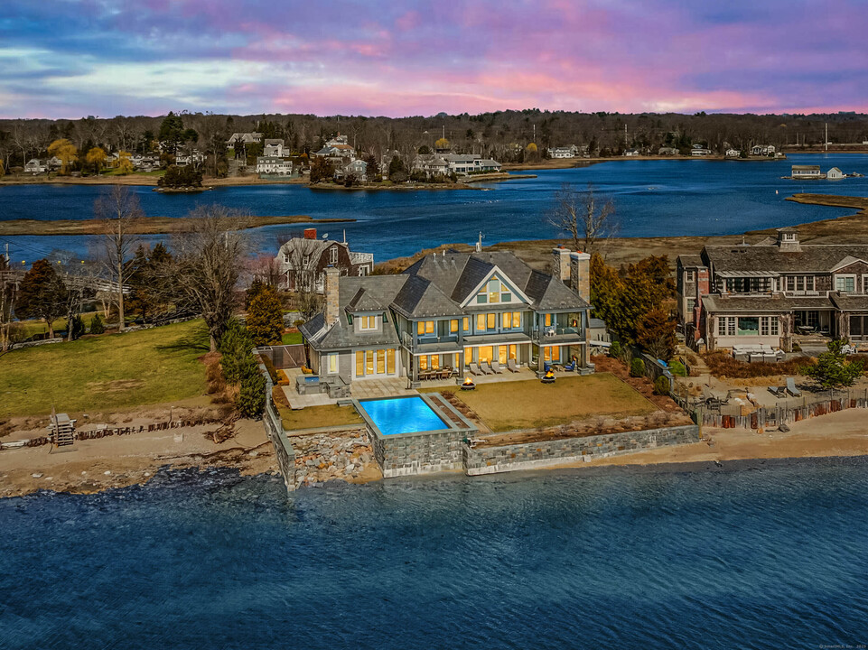 50 Compo Mill Cove in Westport, CT - Building Photo