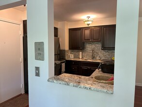 1217 Island Dr, Unit 202 in Ann Arbor, MI - Building Photo - Building Photo