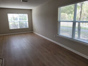 301 Cherry Way in Saint Johns, FL - Building Photo - Building Photo