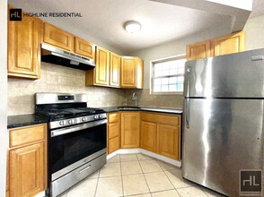 1046 Crescent St. in Brooklyn, NY - Building Photo - Building Photo