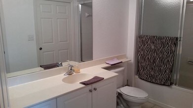 2811 Grande Pkwy-Unit -204 in Palm Beach Gardens, FL - Building Photo - Building Photo