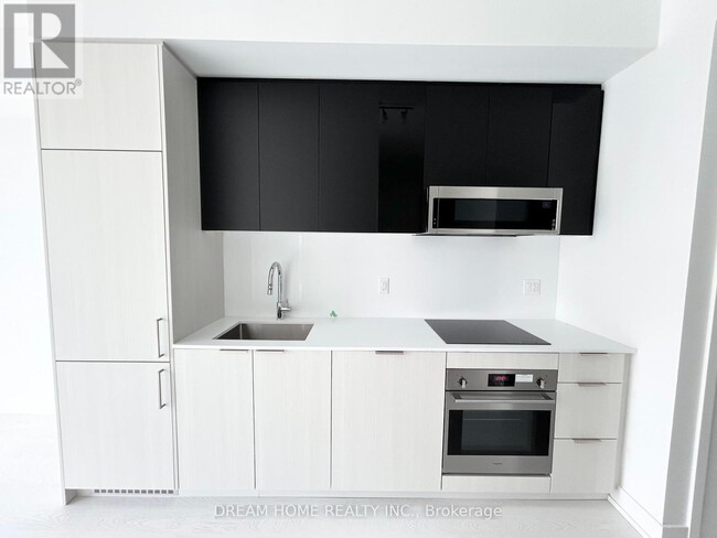 308-1308 Jarvis St in Toronto, ON - Building Photo - Building Photo