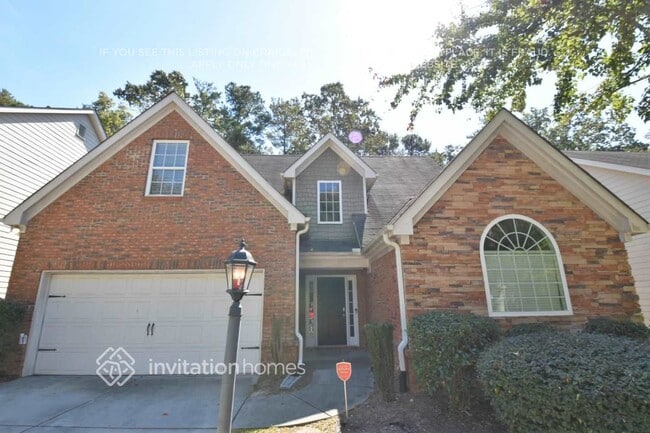 property at 2560 Freemont St