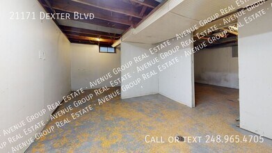 21171 Dexter Blvd in Warren, MI - Building Photo - Building Photo