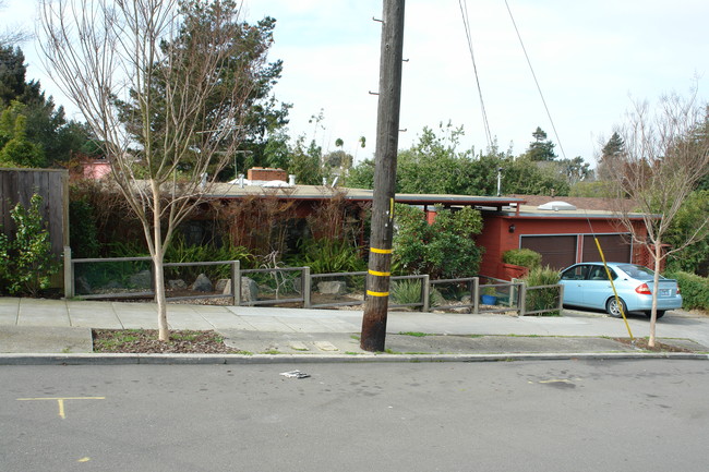 1340-1342 California St in Berkeley, CA - Building Photo - Building Photo