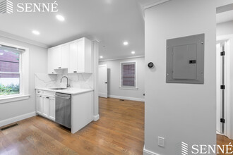 16 Lopez Ave, Unit 1 in Cambridge, MA - Building Photo - Building Photo