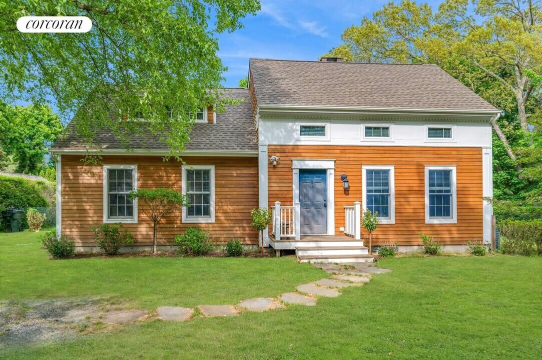 109 Franklin Ave in Sag Harbor, NY - Building Photo