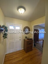 207 Bennington Dr in Chapel Hill, NC - Building Photo - Building Photo