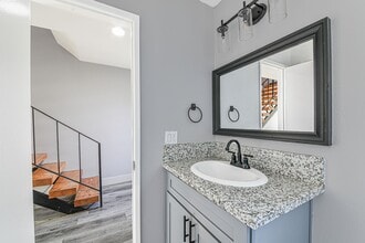 13392 Magnolia St in Garden Grove, CA - Building Photo - Building Photo