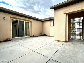 2745 Borthwick Ave in Henderson, NV - Building Photo - Building Photo