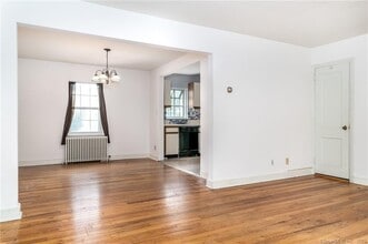 16 4th St in Danbury, CT - Building Photo - Building Photo