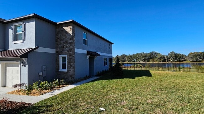 7002 Ripple Pond Lp in Zephyrhills, FL - Building Photo - Building Photo