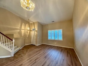 9801 Orino Ct in Elk Grove, CA - Building Photo - Building Photo