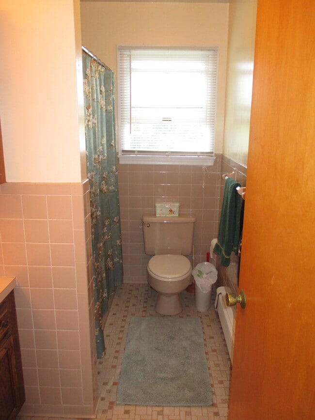 14 Westview Ave, Unit 1 in Rye Brook, NY - Building Photo - Building Photo