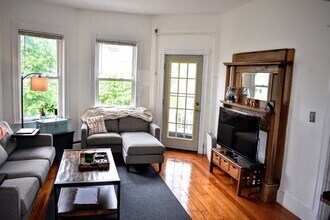 43 Oakview Terrace in Boston, MA - Building Photo - Building Photo