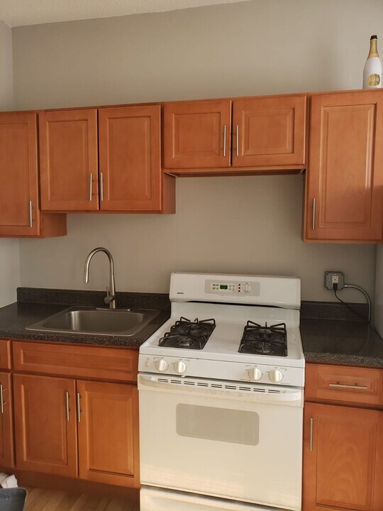 232 E Hanover St in Trenton, NJ - Building Photo