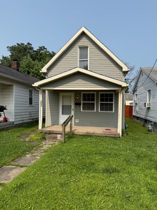 207 S Willow Rd in Evansville, IN - Building Photo