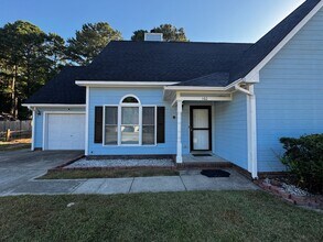 102 Whitechapel Ln in Raeford, NC - Building Photo - Building Photo