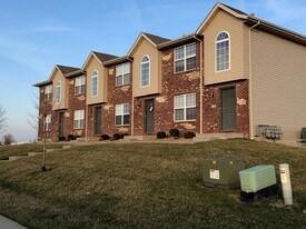 2115 Suncrest, Unit 2115 in Troy, IL - Building Photo