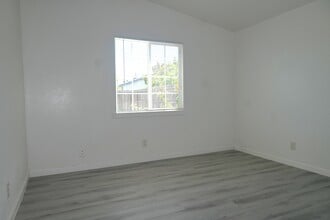 5210 38th Ave in Sacramento, CA - Building Photo - Building Photo