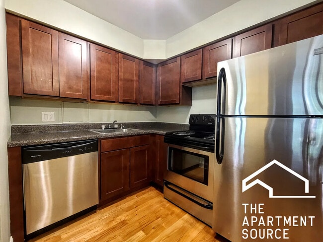 1449 N Dearborn St, Unit A2 in Chicago, IL - Foto de edificio - Building Photo