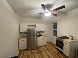 187 Hopkins Ave, Unit 7