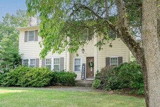 232 W Midland Ave in Paramus, NJ - Building Photo - Building Photo