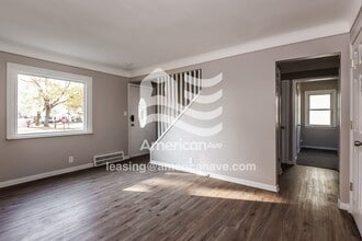 2062 Champaign Rd in Lincoln Park, MI - Foto de edificio - Building Photo