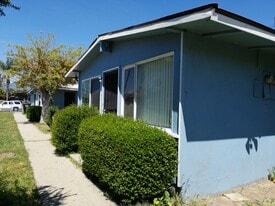 1182 E Pasadena St, Unit C in Pomona, CA - Building Photo