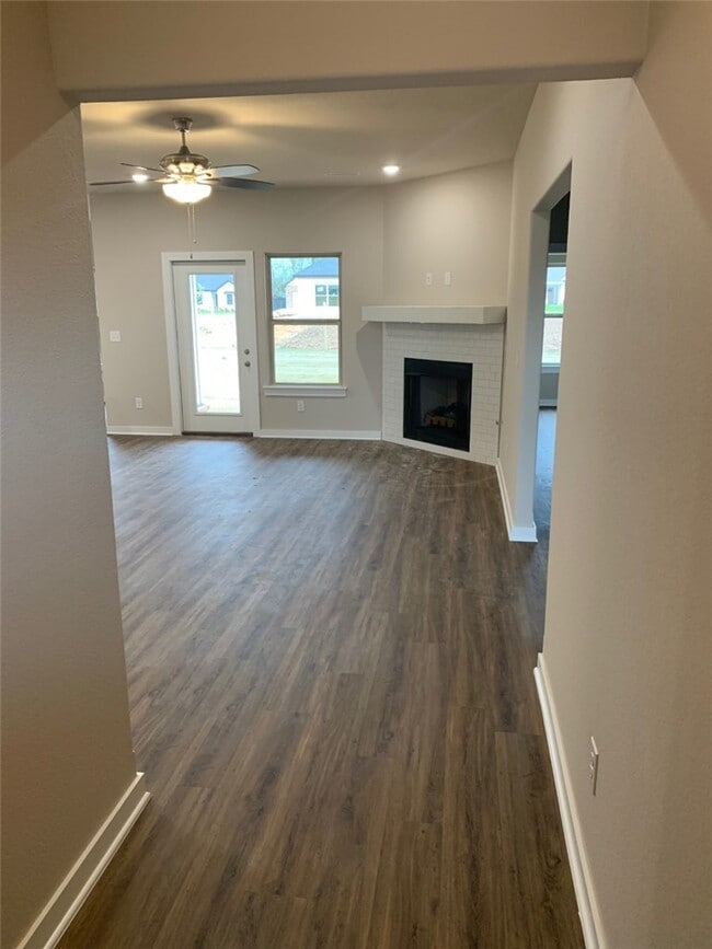 403 N Otoe St in Farmington, AR - Building Photo - Building Photo