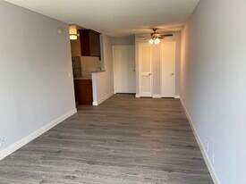 Monterey Apartments in Los Angeles, CA - Building Photo