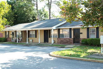 The Gables North in Albany, GA - Building Photo - Building Photo