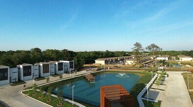 5511 Paraiso Pl in Houston, TX - Building Photo - Building Photo