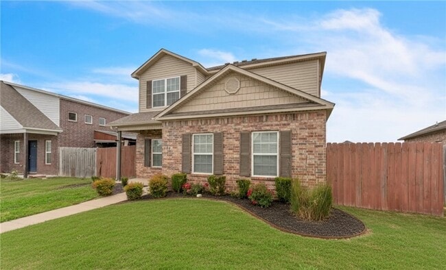 property at 4404 SW Gallatine Ave